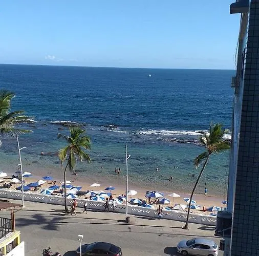 2/4 Farol Da Barra