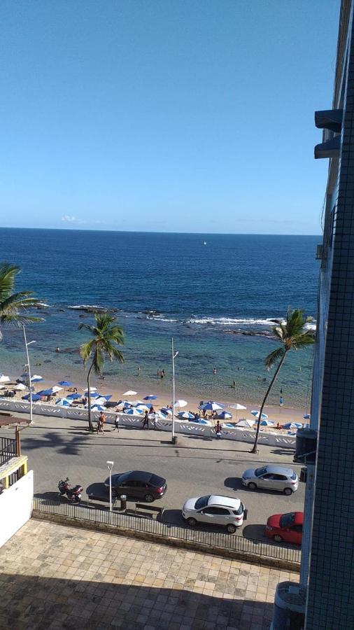 2/4 Farol Da Barra *
